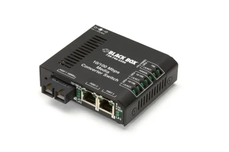 AUTOZON MEDIA CONVERTER 10/100Mbps