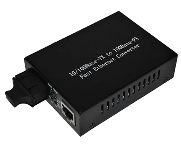 D-Link India 10/100BASE-TX to 100BASE-FX (SC) 10 Km Single mode-mode Media Converter DFE-855S-15I